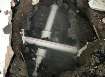 东乌珠穆沁阳台漏水维修公司为您分享楼上楼下漏水怎么处理